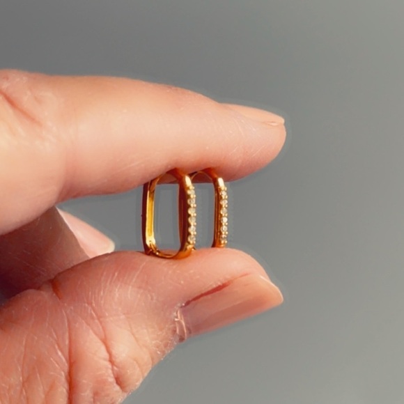 14k Gold CZ Oval Huggie Earrings - Picture 6 of 8